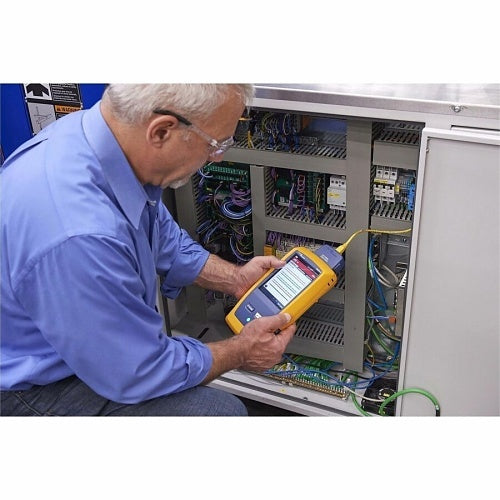 Fluke DSX2-5000QI/GLD 1 GHz DSX-5000 CableAnalyzer with Quad OLTS, Fiber Inspection, Wi-Fi and 1-Year Gold Support