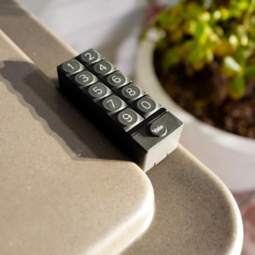 Yale YRBB-MD-KT-CB1K-GRY Smart Delivery Box with Wi-Fi and Smart Keypad, Manor Grey
