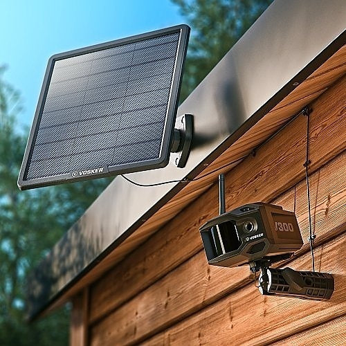 VOSKER V300-ULT-CA Solar Powered 4G LTE Autonomous Cellular Outdoor Security Camera with Solar Power Bank