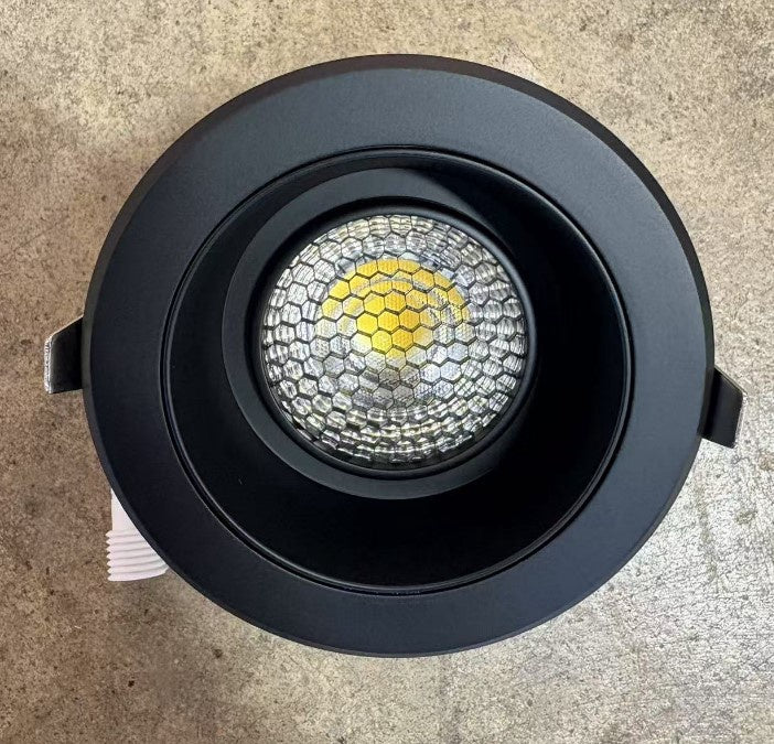 4 ANTI-GLARE DOWN LIGHT WITH HONEYCOMB ANGLE24