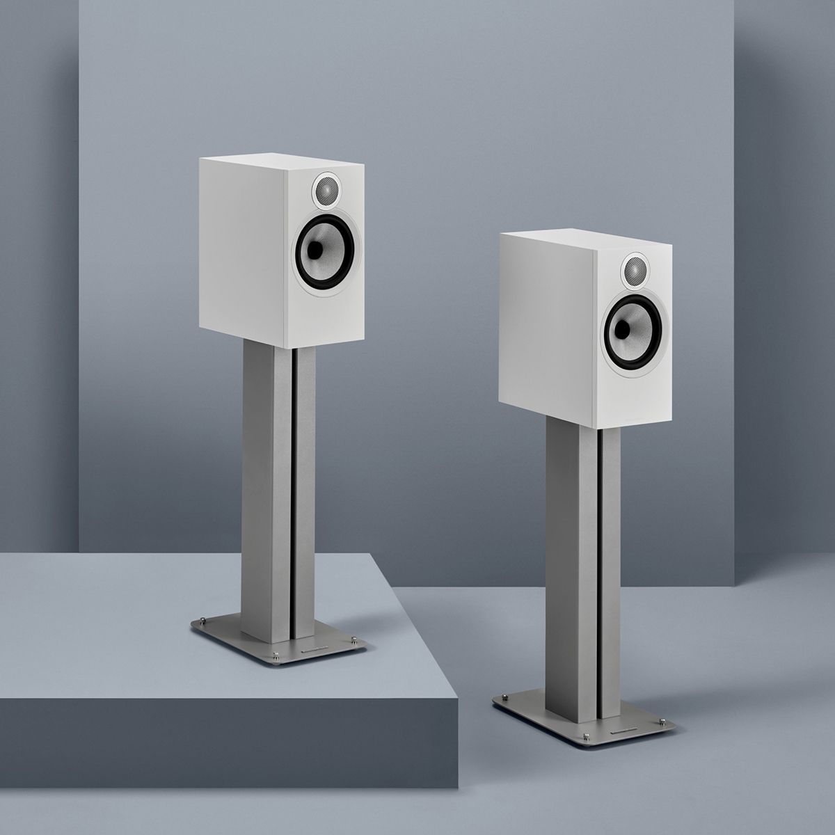 600-Series3, 6.5in Bookshelf, Matte White, EACH (Must Buy PR