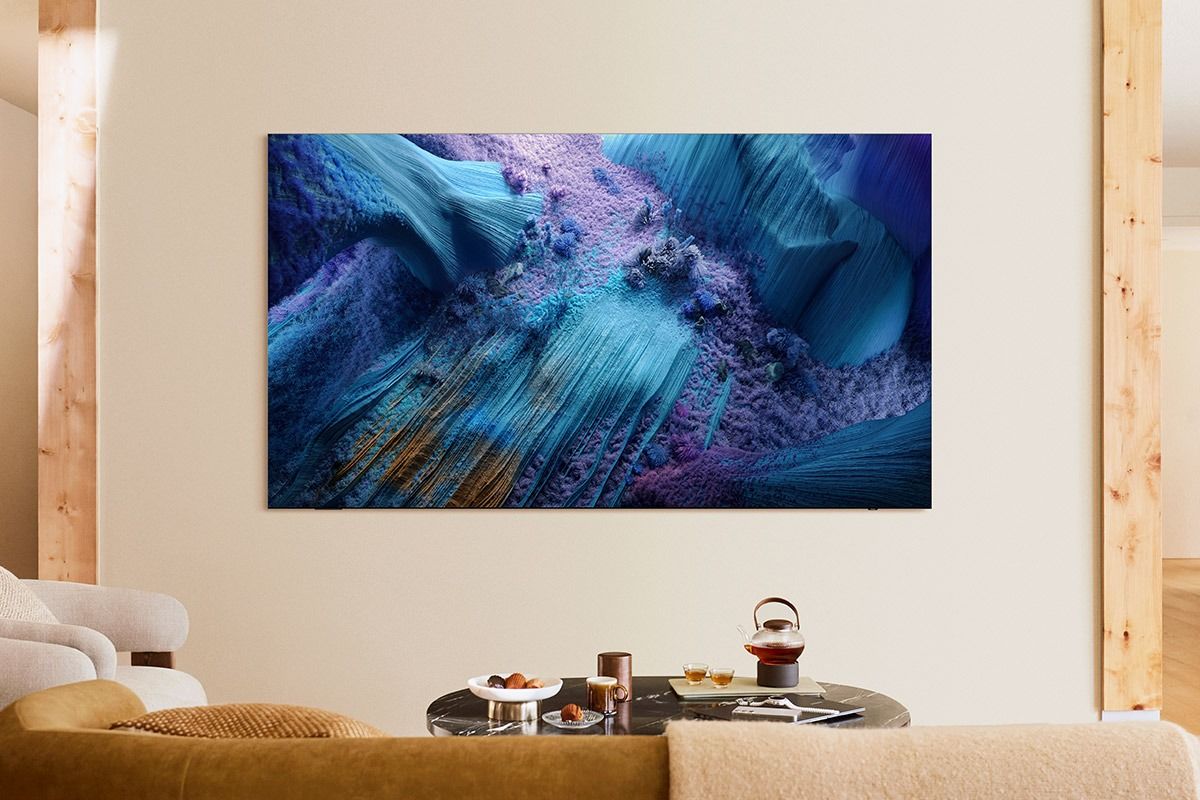 65in QN990 series Neo QLED 8K TV with OneConnect Box - 2025