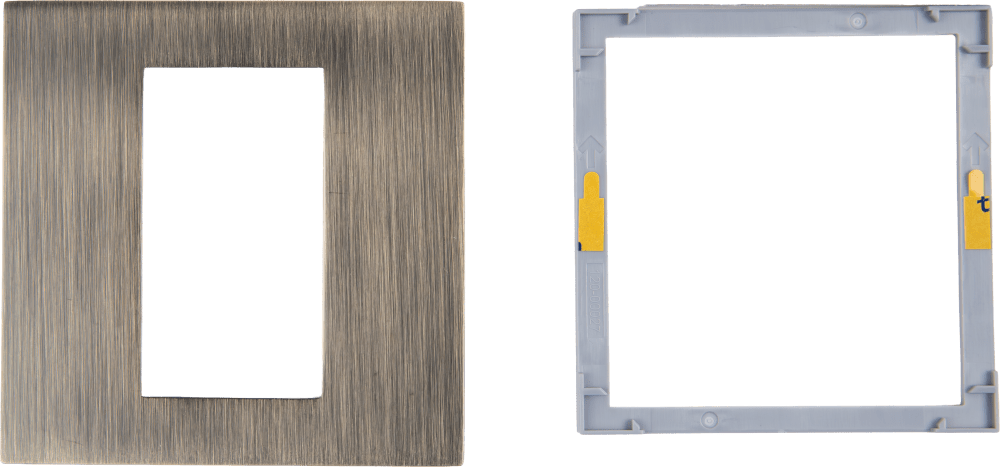 Control4® Square Single Faceplate, Contemporary (Antique Brass)