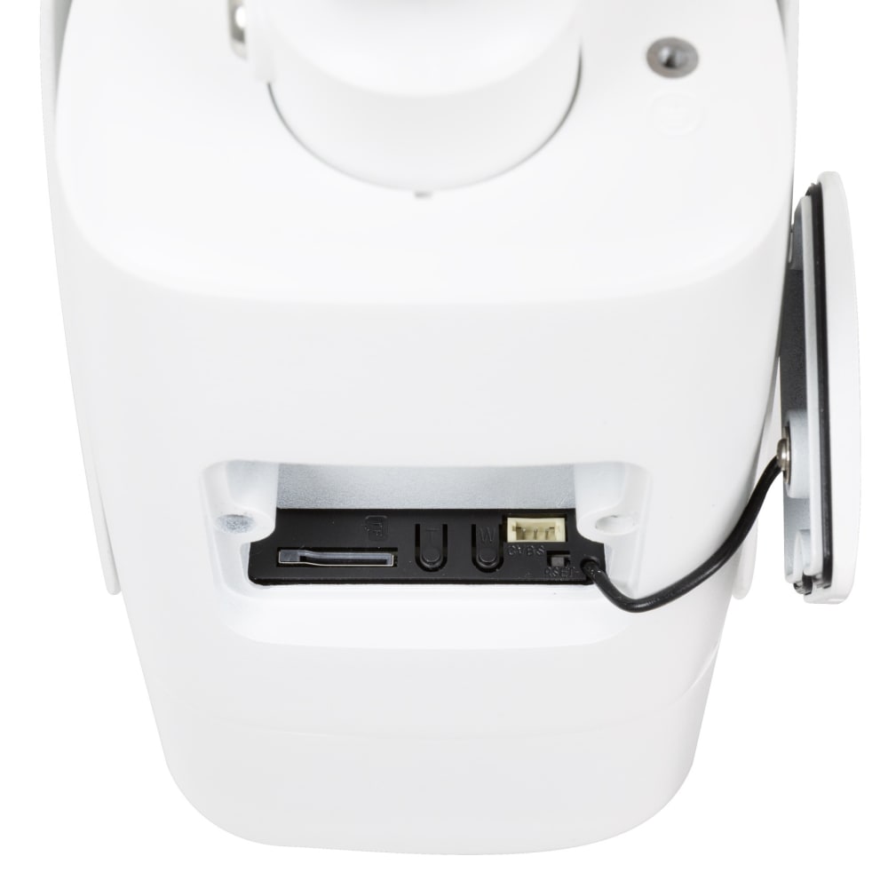 Luma Surveillance™ 420 Series 4MP Bullet IP Outdoor Motorized Camera (White)
