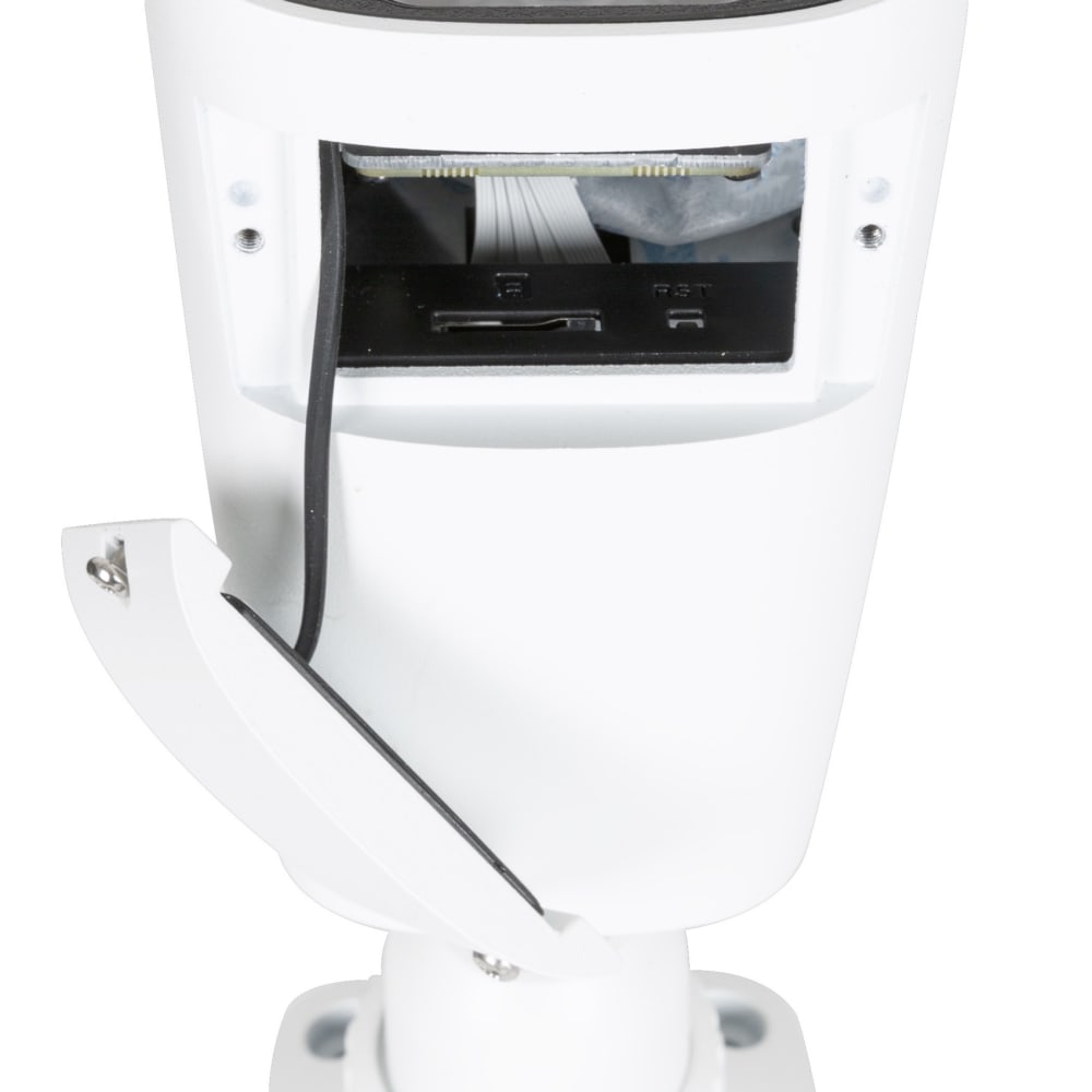 Luma Surveillance™ 820 Series 8MP Bullet IP Outdoor Camera (White)