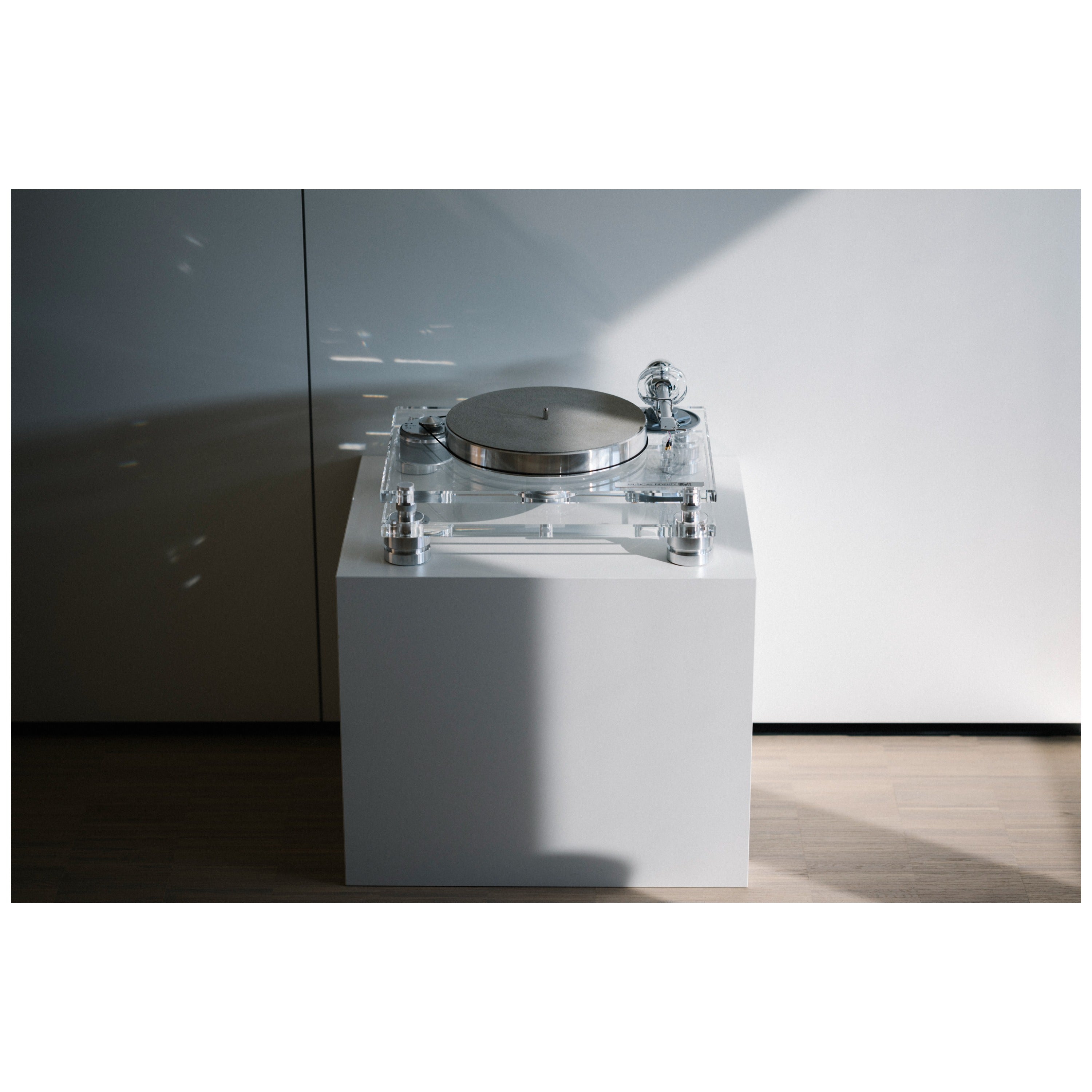 Musical Fidelity M6XTT Turntable With TA9 Tonearm