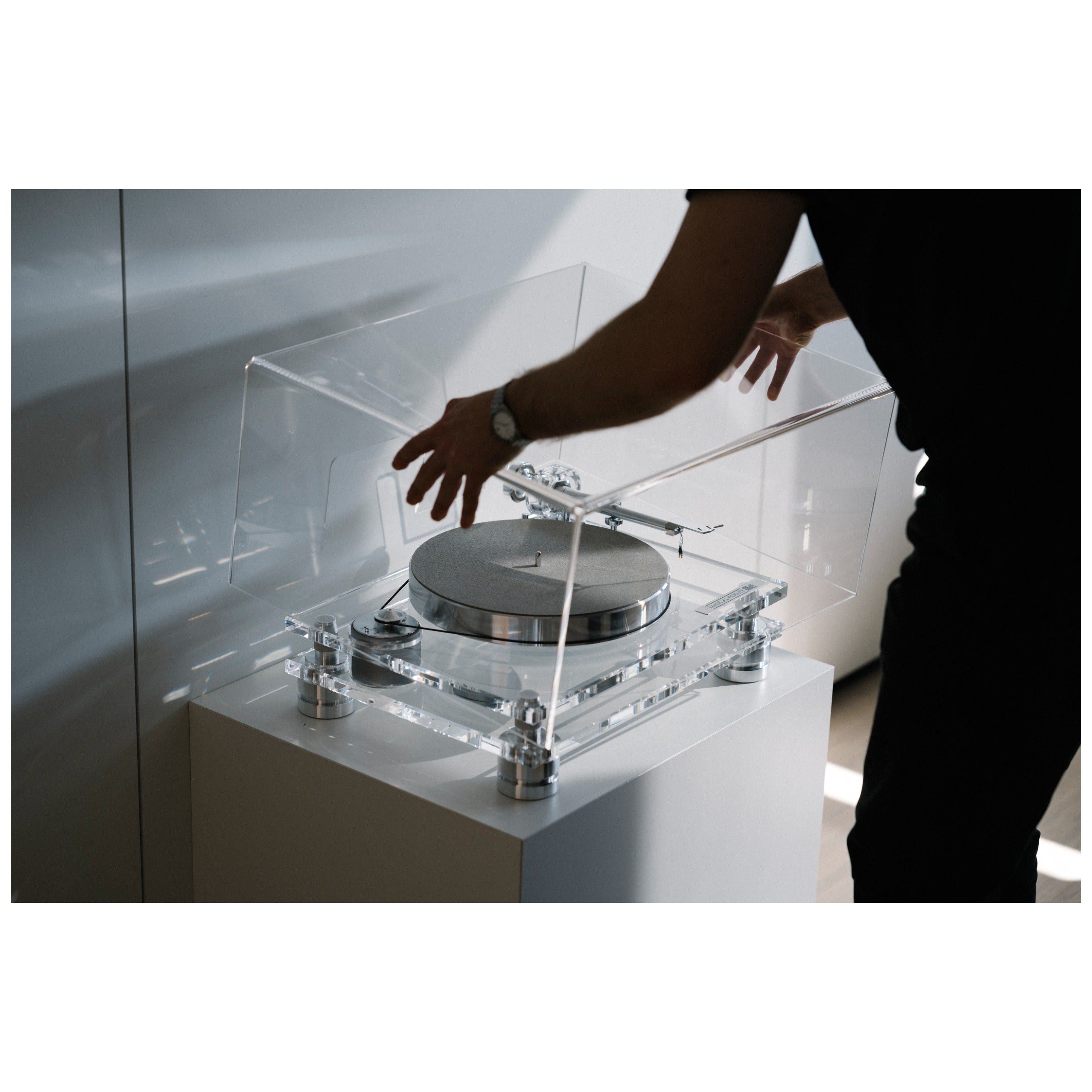 Musical Fidelity M6XTT Turntable With TA9 Tonearm