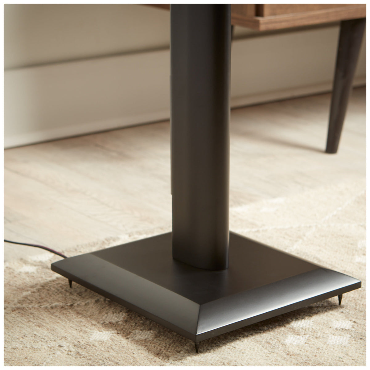 Sanus 36\\" Tall Speaker Stands with 6x6 Top Plate (Pair)
