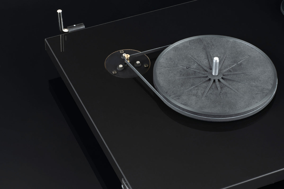 Pro-Ject T1 EVO Phono Turntable (OM10)
