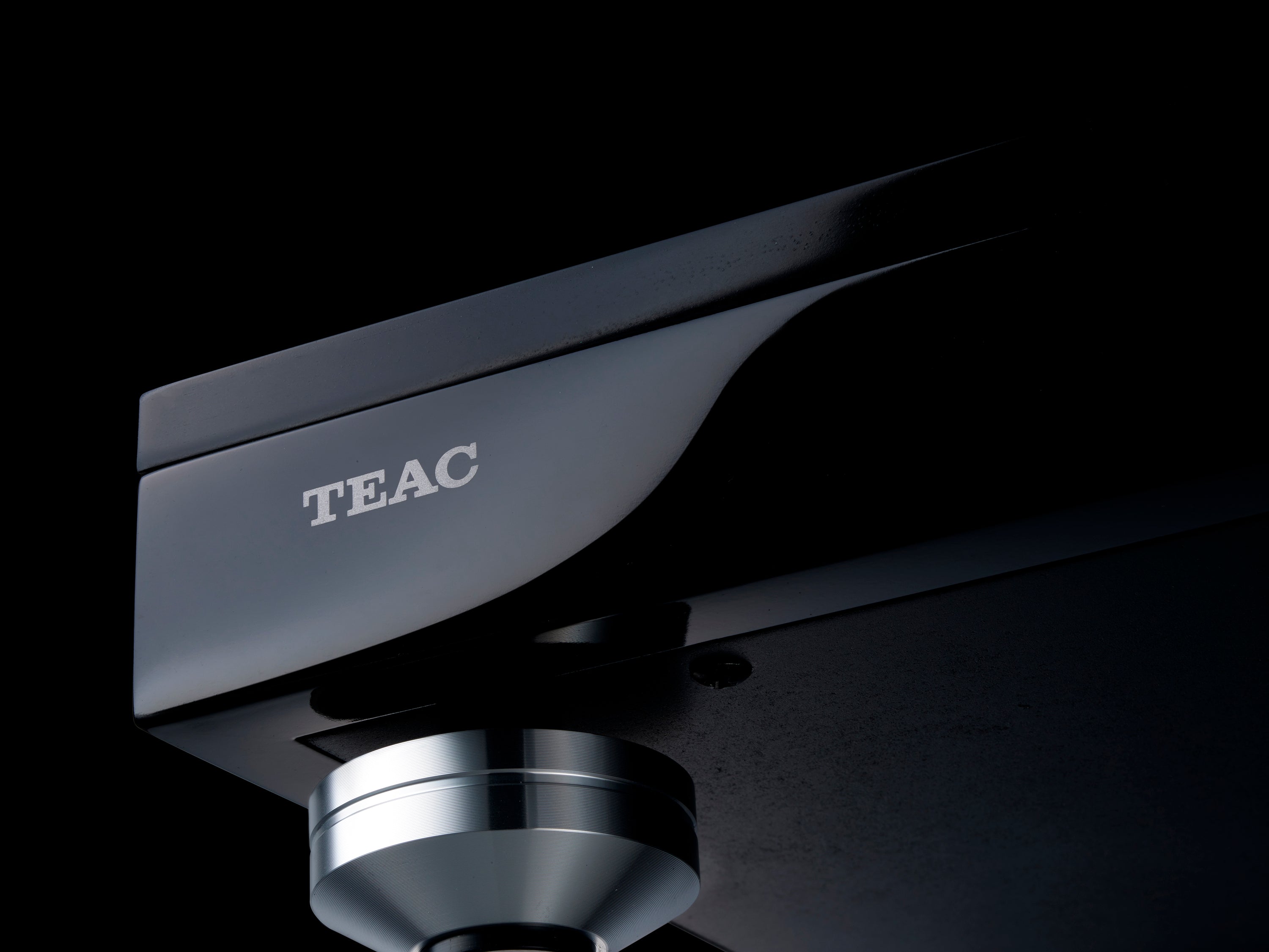 TEAC TN-5BB-MB Turntable