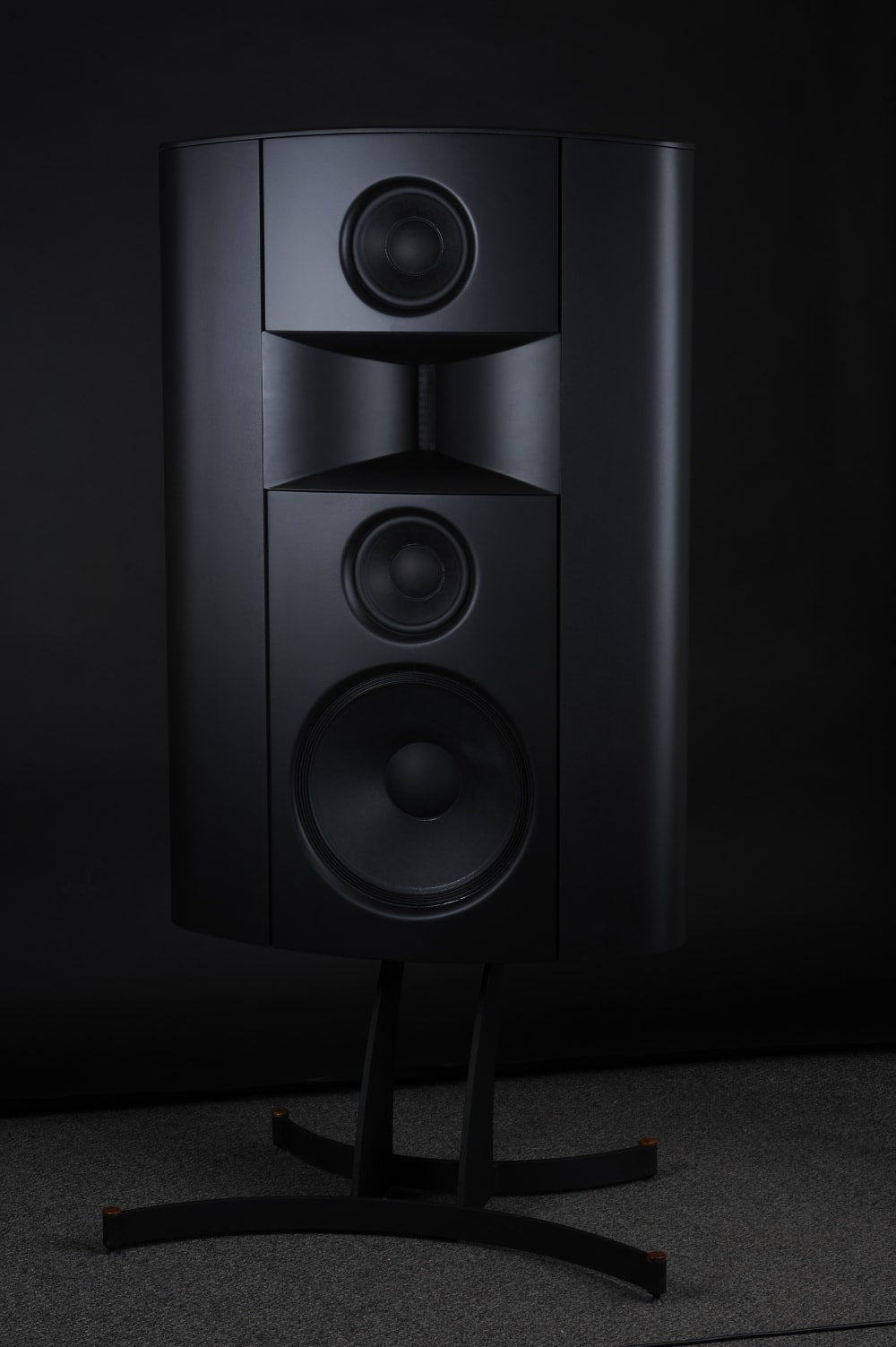 Triad Cinema Reference LCR 2 (painted finish with stand or wall bracket) - EOS 03.01.22
