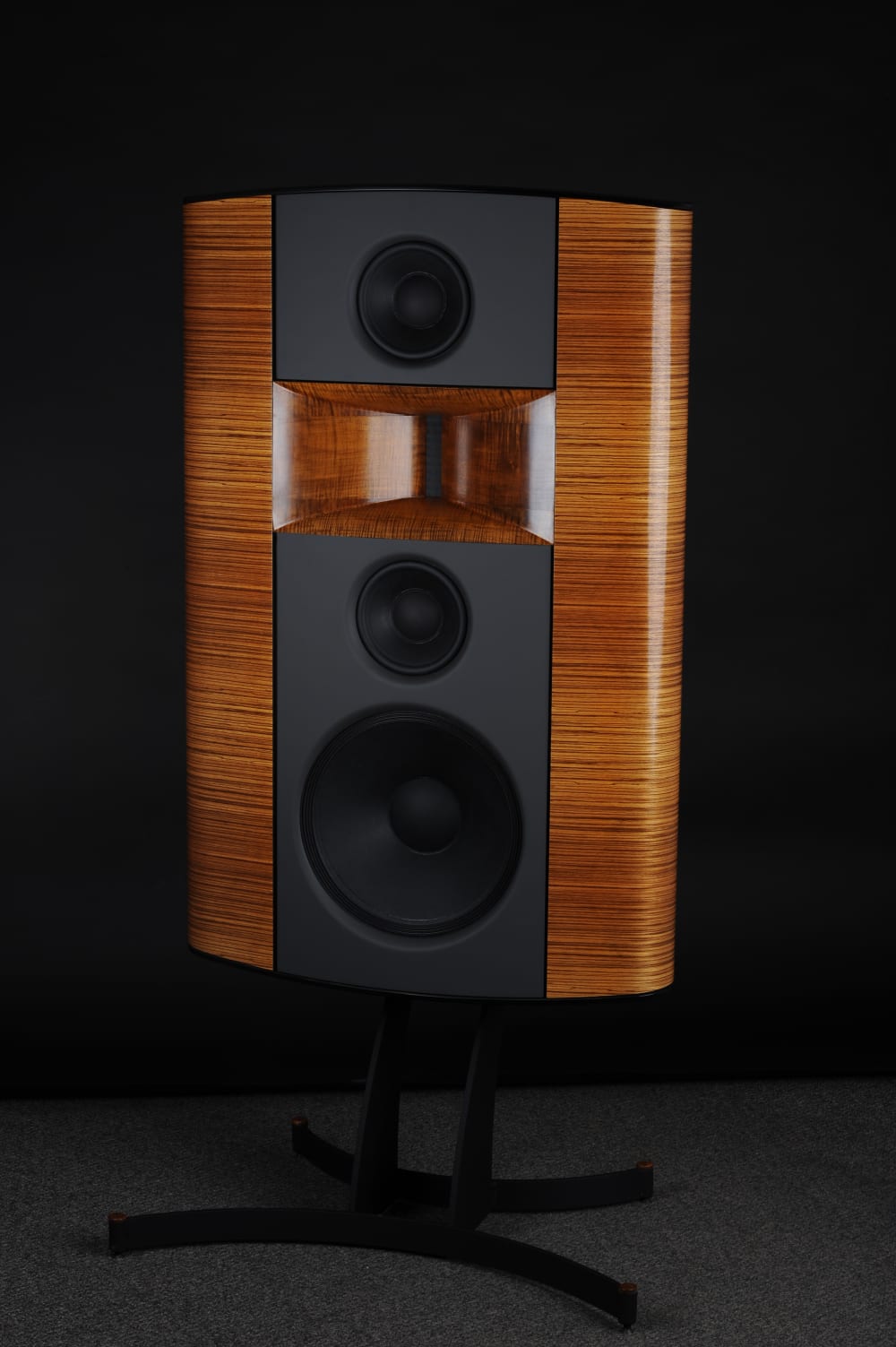 Triad Cinema Reference LCR 2 (painted finish with stand or wall bracket) - EOS 03.01.22