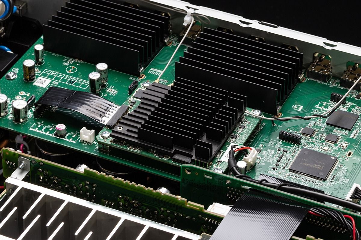 9.4ch AVR, 8K (upscale), 105w /ch 6x HDMI 2.1, 3xHDCP-2.3