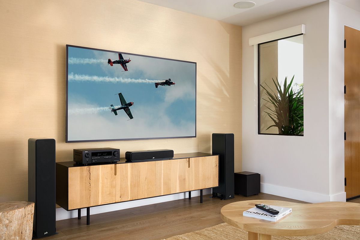 5.2 Channel Full 8K Ultra HD AV Receiver with 70W per ch