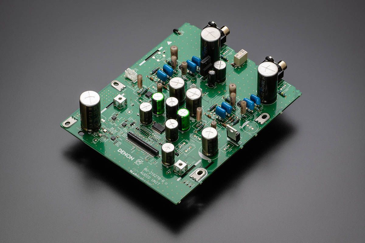 SACD Player w- Advanced AL32 Processing