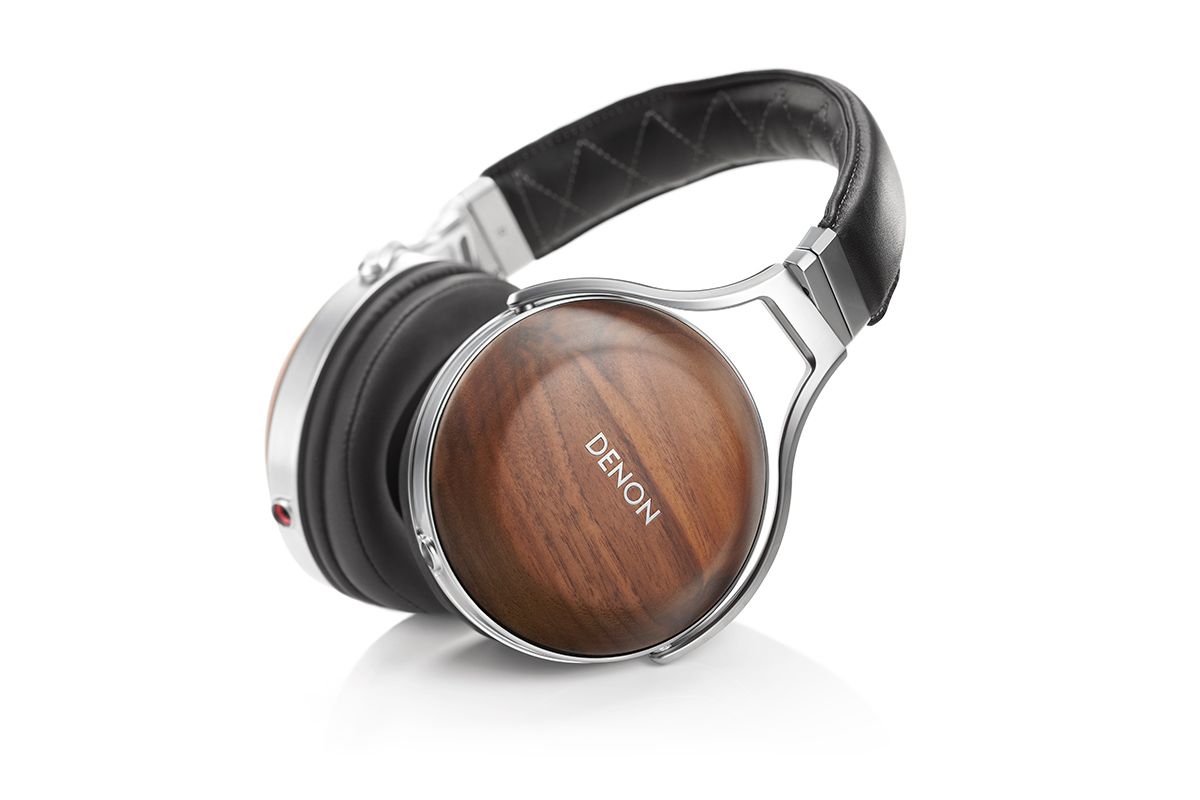 Flagship \'Reference\' headphone  audiophile performance.  50m