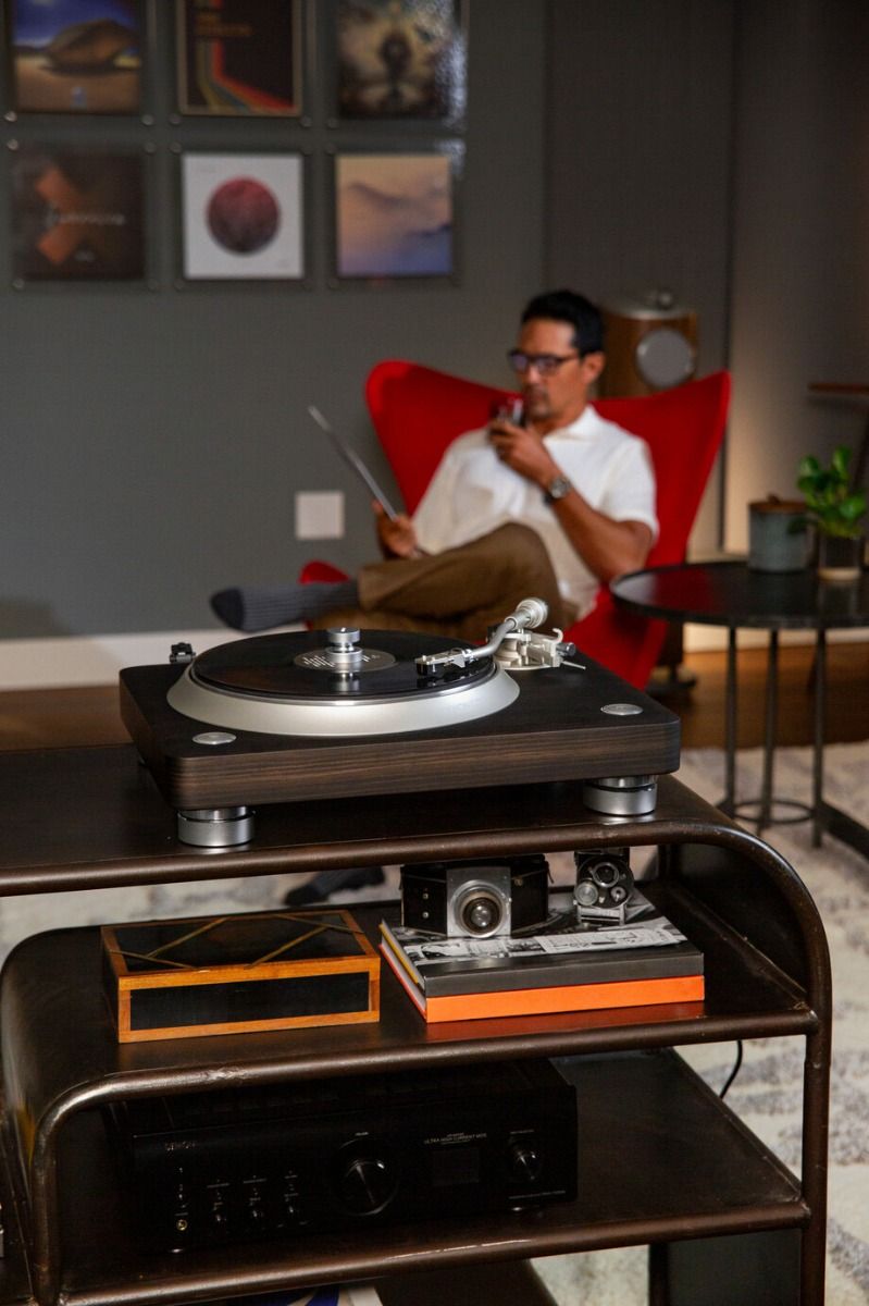 Premium direct drive Hi-Fi turntable, Dark Ebony