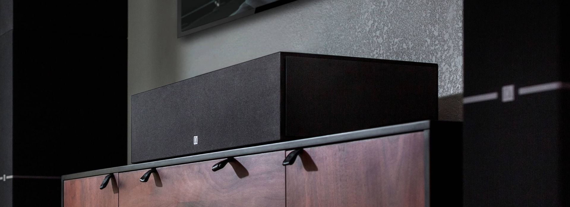 Dymension - Powered Large Centre - Black