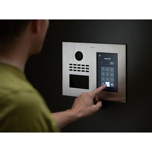 DoorBird D31TDH-SSV2A IP Video Intercom for Multi-Tenant Residences and Buildings with Up to 1000 Units