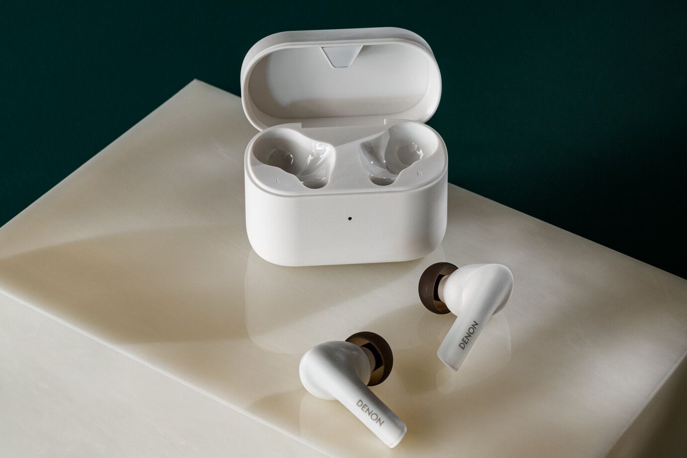 Wireless Earbuds with Denon Sound Master tuning White