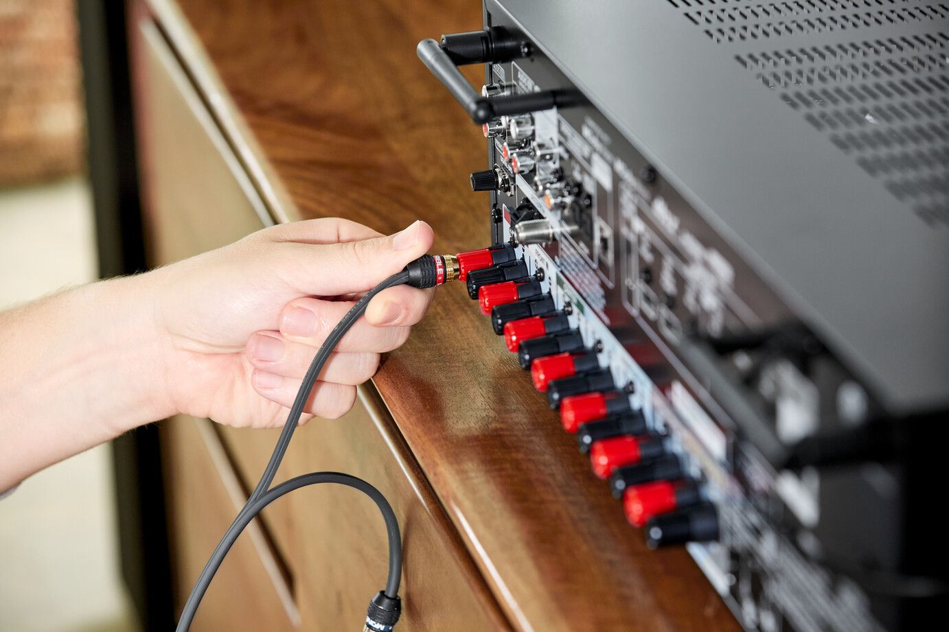 7.2 Ch 8K AV Receiver with 75W per ch w-HEOS