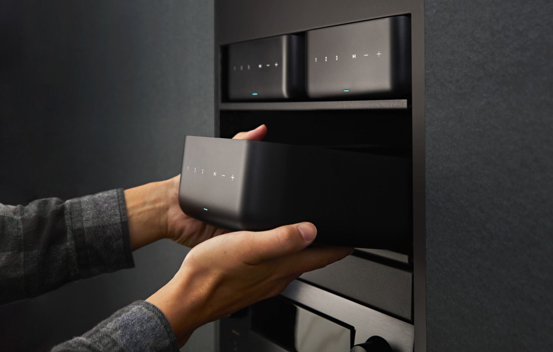 Single Zone Streaming Amplifier w- HEOS & Airplay2