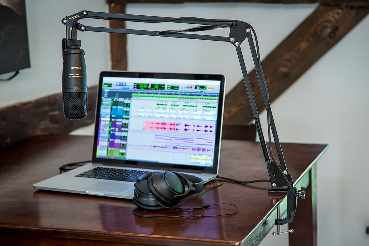 USB Microphone with Broadcast Stand and Cable