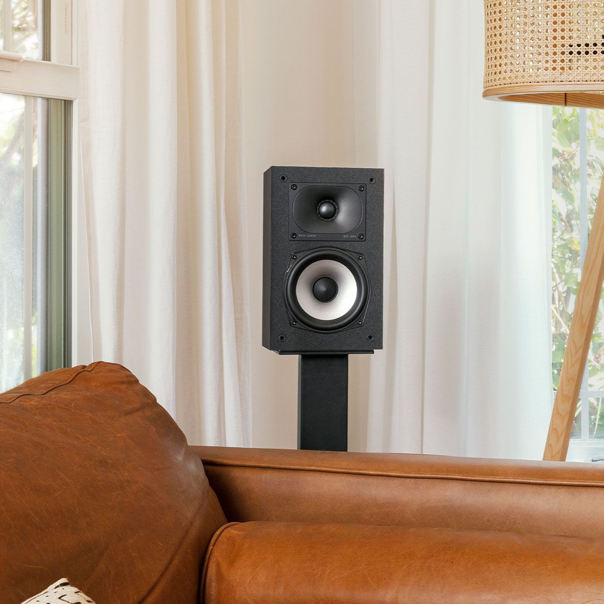 Monitor XT Bookshelf SM Black
