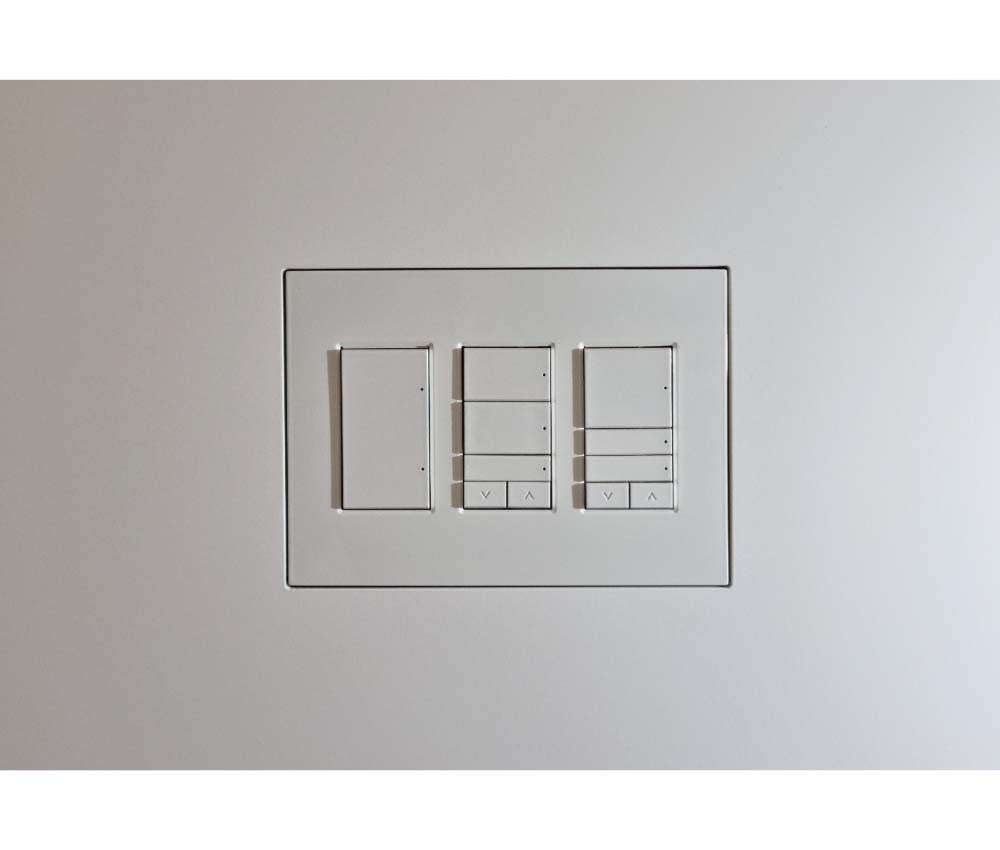 Wall-Smart® New Construction Mount for Control4 Contemporary Lighting | 3 Gang