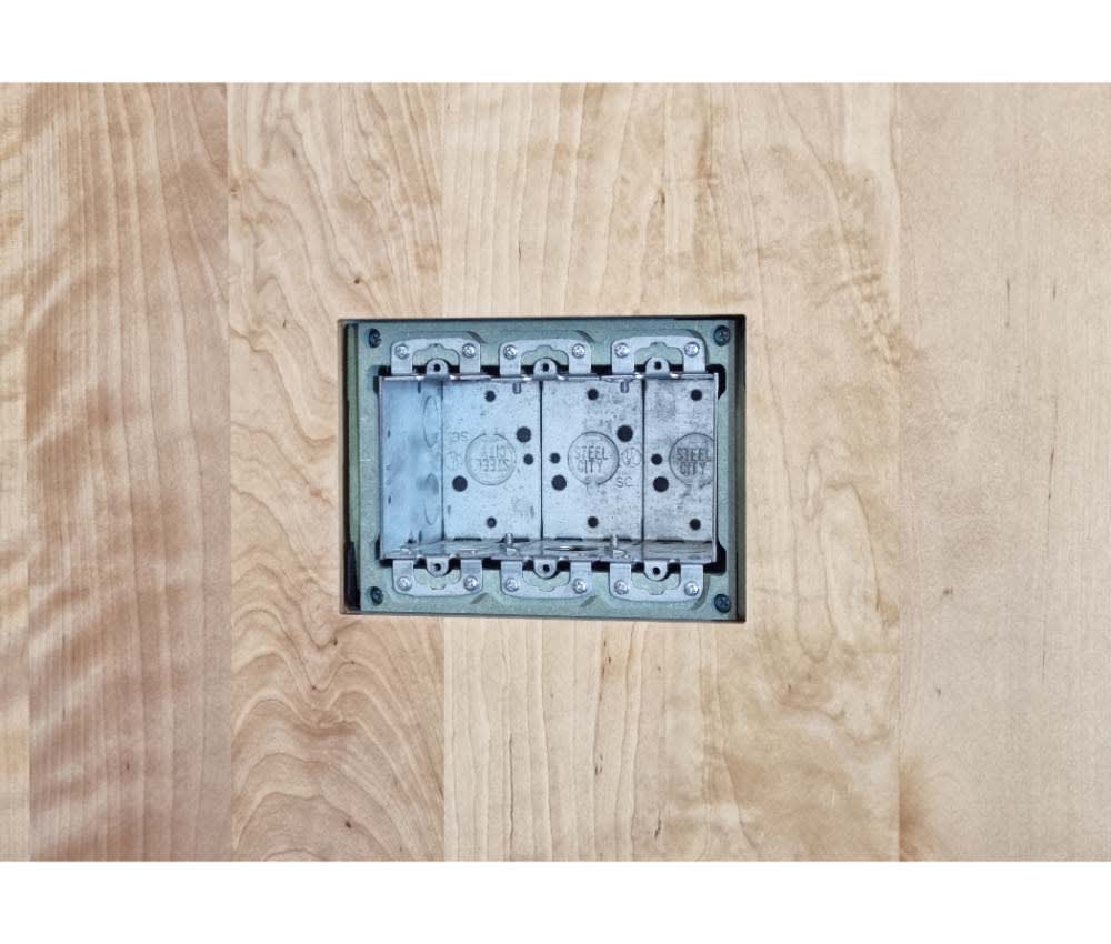 Wall-Smart® Solid Surface Mount for Control4 Contemporary Lighting Devices | 3 Gang
