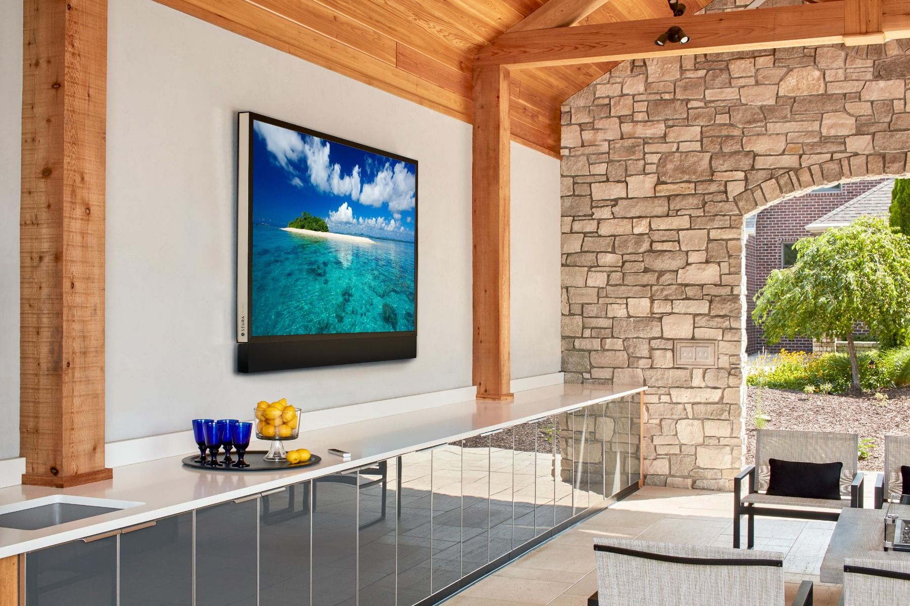 SEURA 43in - 86in SLIM WALL MOUNT, FOR ALL SEURA TVs