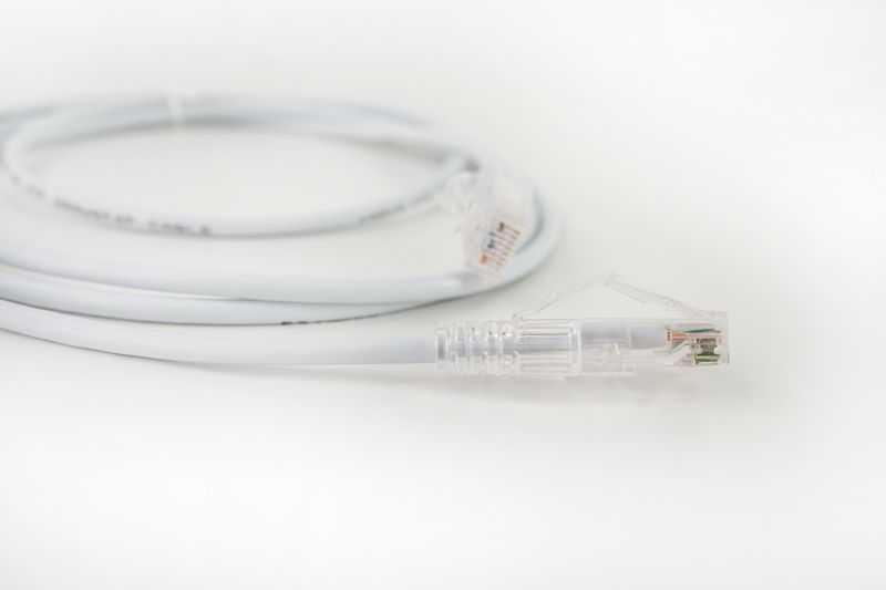 CAT6A Slim Patch Cord 0.5ft White (077-2017/05WH)