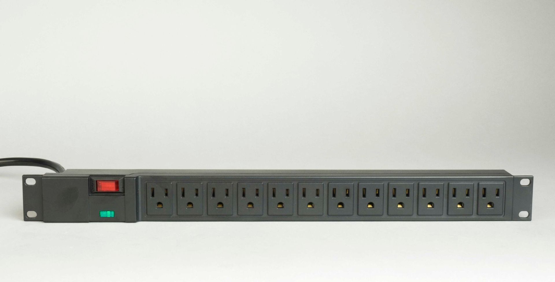 Xtreme XPDU 12 outlet rackmount